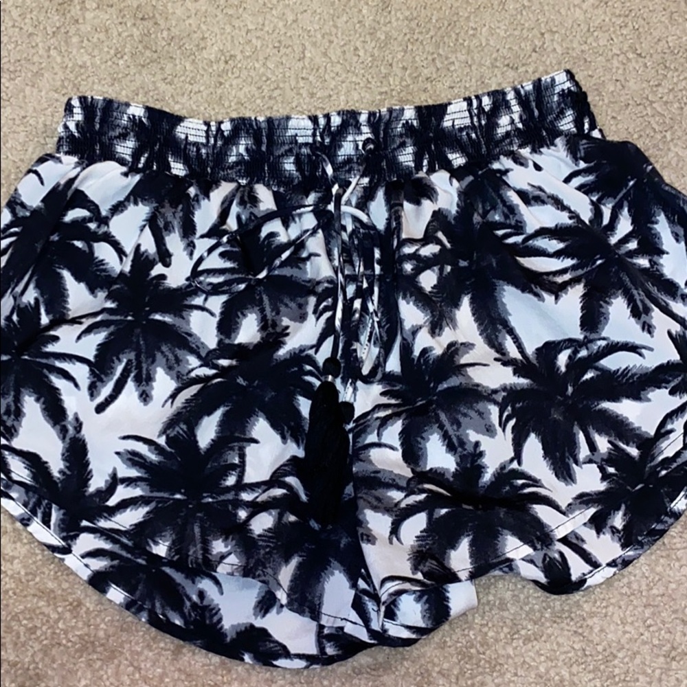 AMUSE tropical shorts